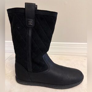 Chanel Black Nubuck Quilted Women's Boots 39